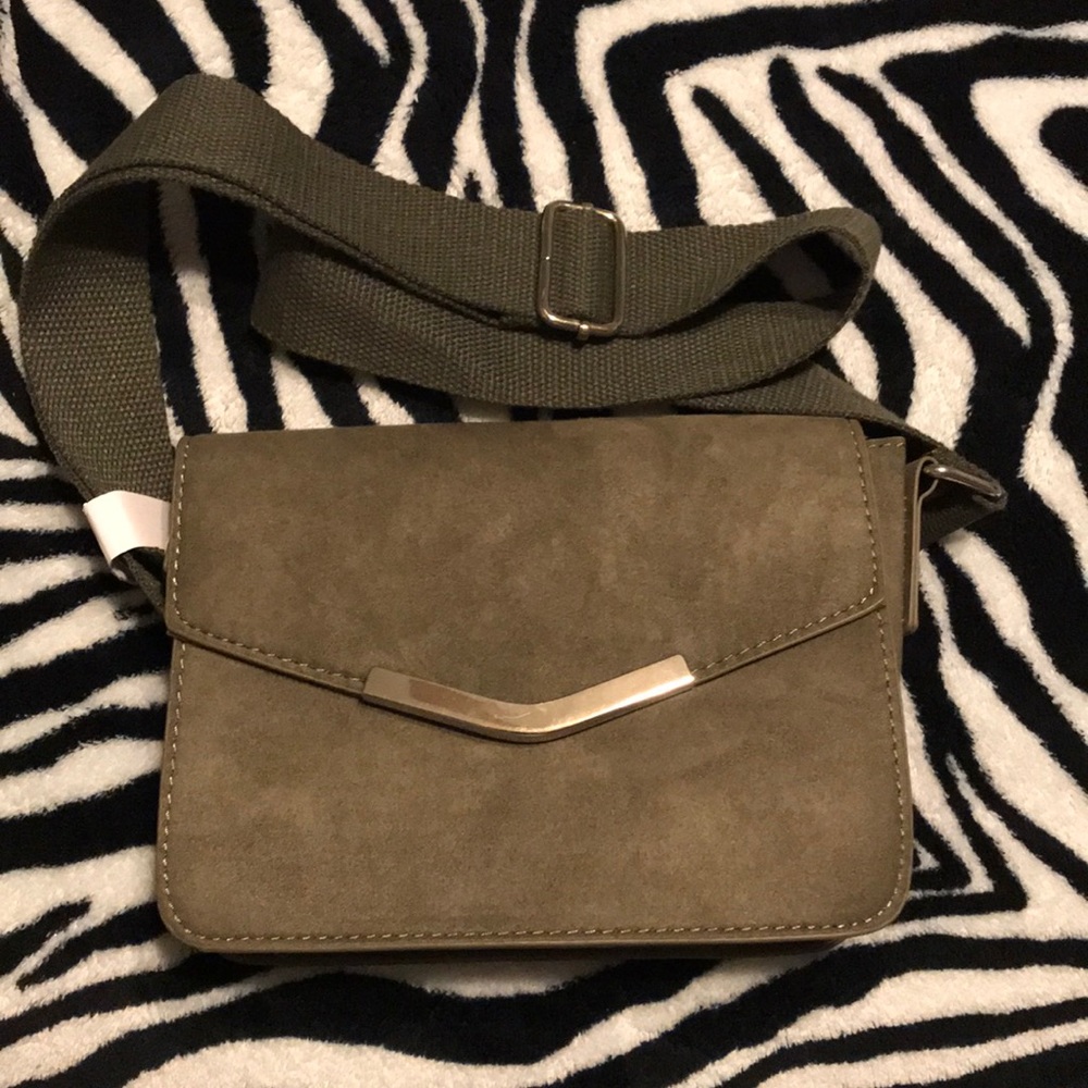 Cross body purse
